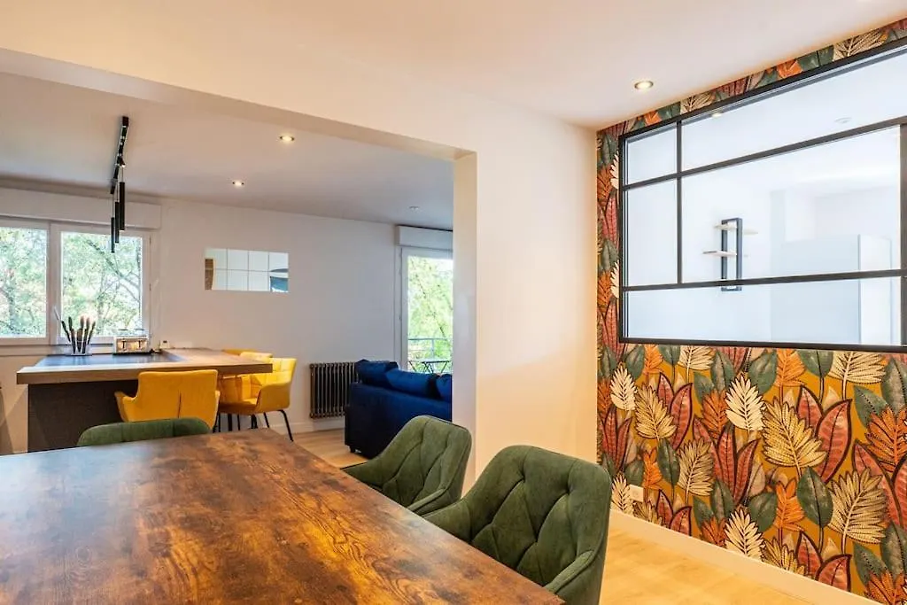 Apartment L'Oree Des Bois- Annecy Centre-3 Bedrooms-Parking