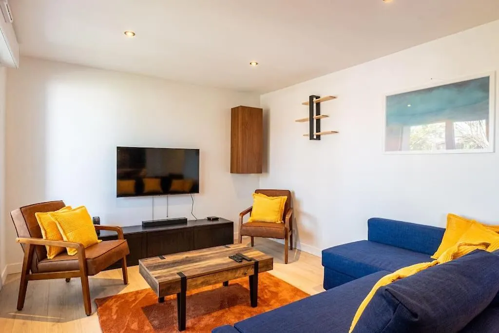 L'Oree Des Bois- Annecy Centre-3 Bedrooms-Parking 0*,  France