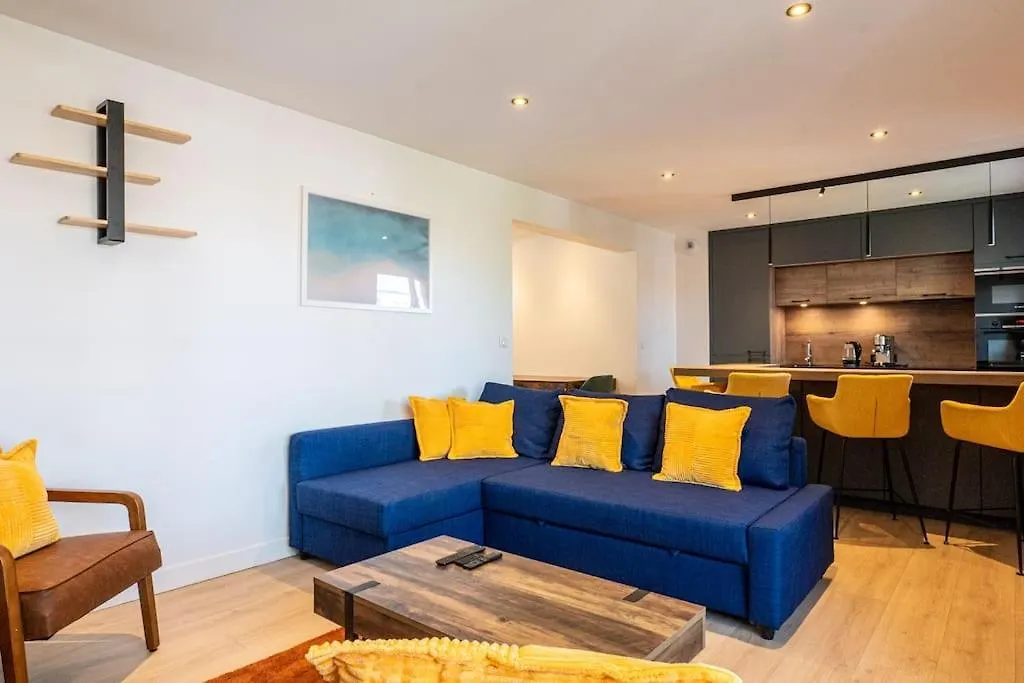 L'Oree Des Bois- Annecy Centre-3 Bedrooms-Parking Apartment